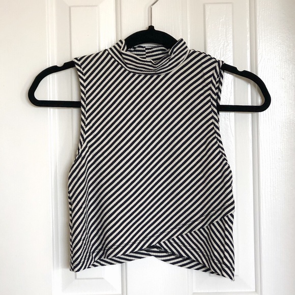 NWOT FREE PEOPLE Tabby Cat Mock Neck Crop - Picture 4 of 4